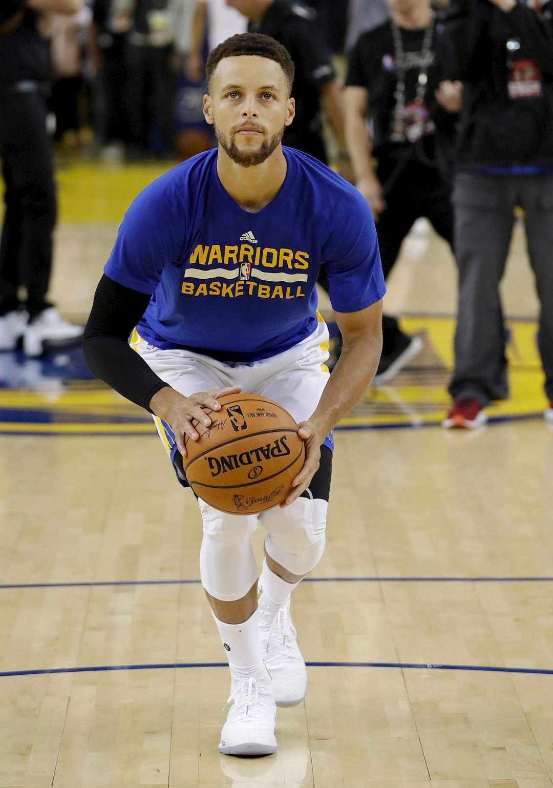 很多前辈曾 很多前辈曾