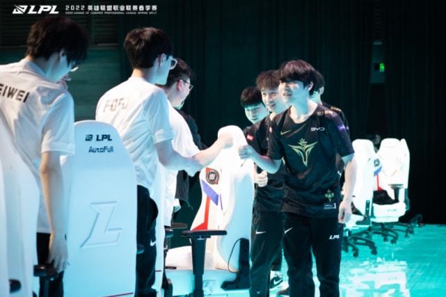 体育英超 体育英超