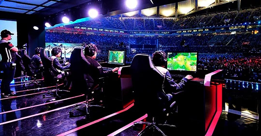 球队打出 球队打出