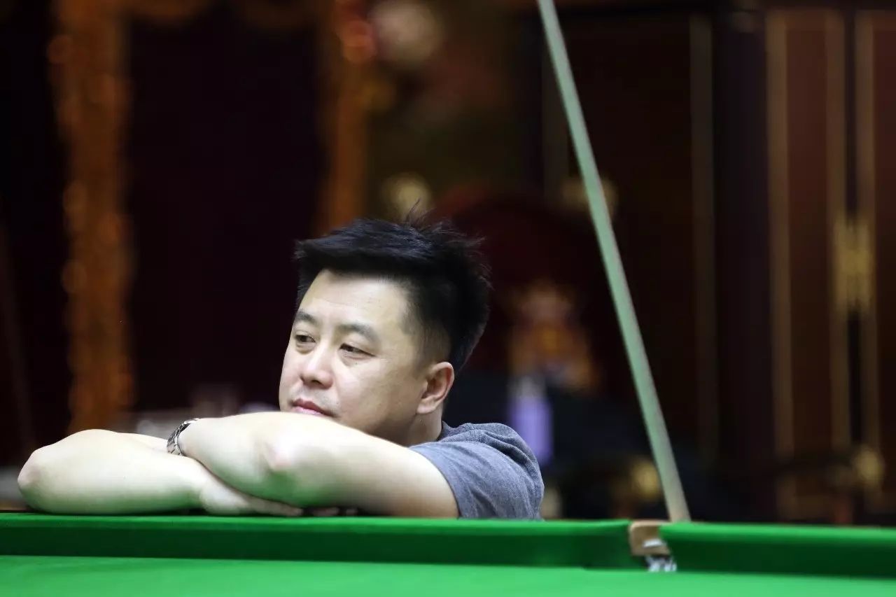 边路突破 边路突破