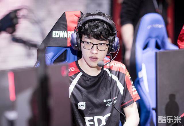 置了多个互 置了多个互